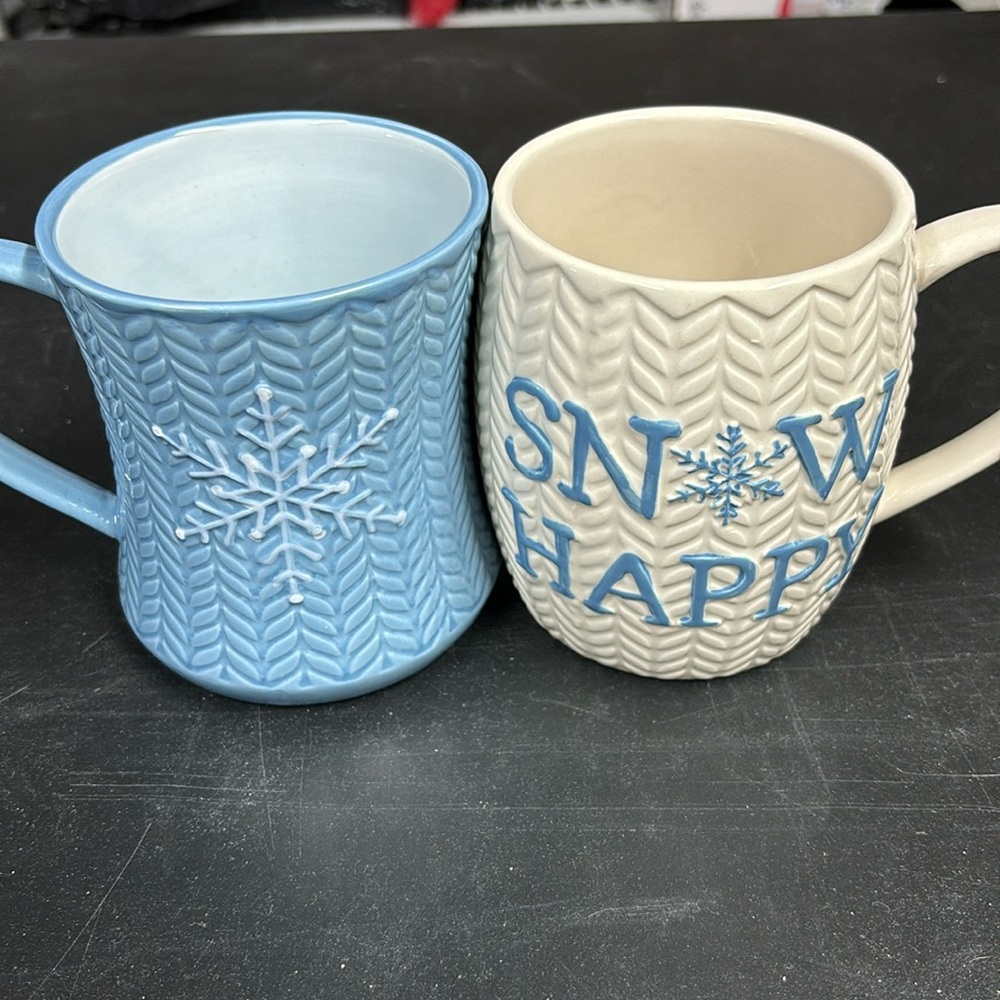 Paper Store mugs! Adorable set of mugs fit into each other (see pic)